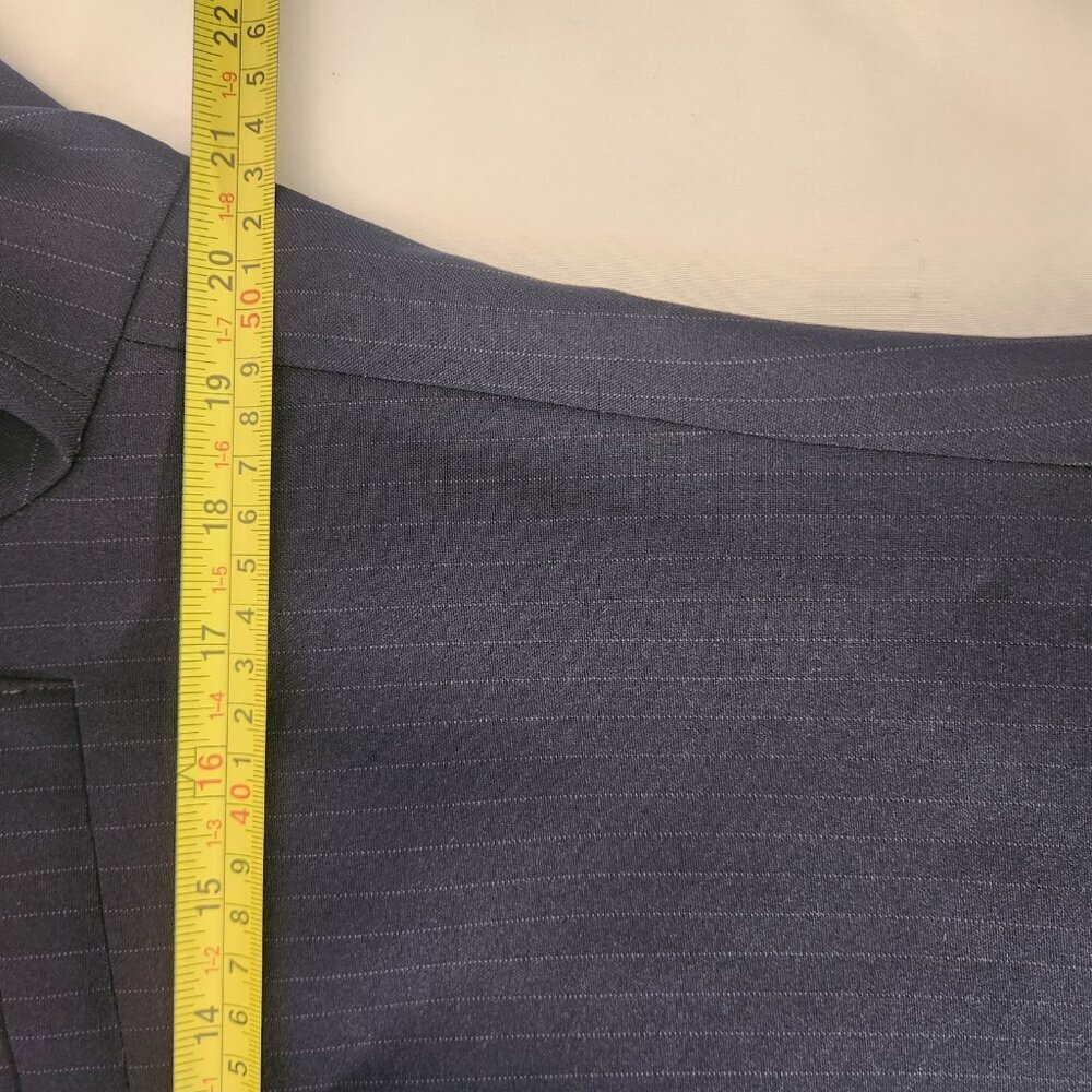 Men's Suit Blue Pinstripe Jacket and Vest Size 40R Made in the USA - Picture 11 of 12